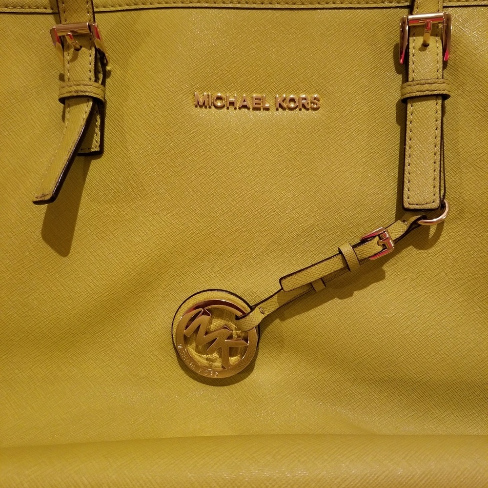 Michael Kors Carry- all Tote Bag
